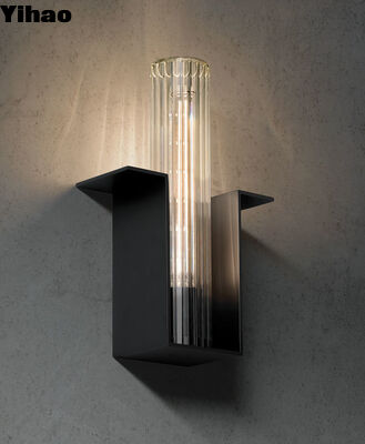 주문 현대적인 장식 벽 조명을 위해 높이 조절과 3000K 따뜻한 흰 빛과 함께 Yihao 야외 청동 벽 램프 온라인 제품
